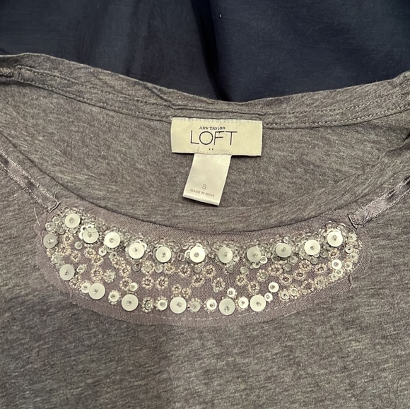 Gray Ann Taylor Loft Shirt with gorgeous decorative sequence and beads - Picture 2 of 4